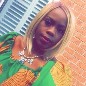 Meet your Posher, Abigael